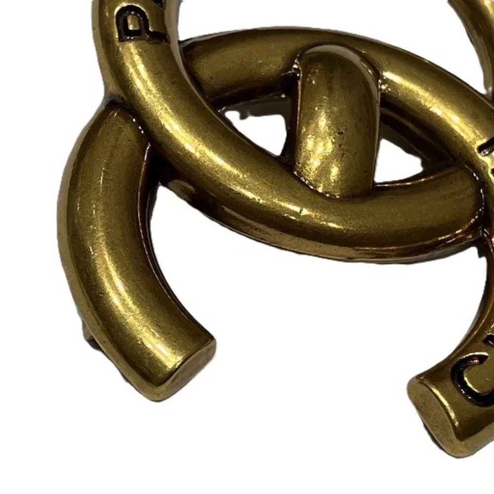 CHANEL Gold Logo Brooch - Picture 8 of 9